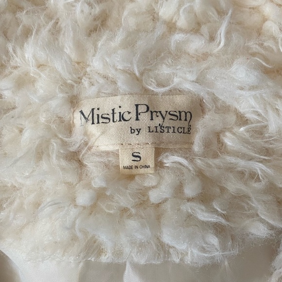 Faux Fur White Fuzzy Vest with Hood size small - Picture 6 of 6